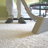 Carpet steam cleaning vs Dry Cleaning